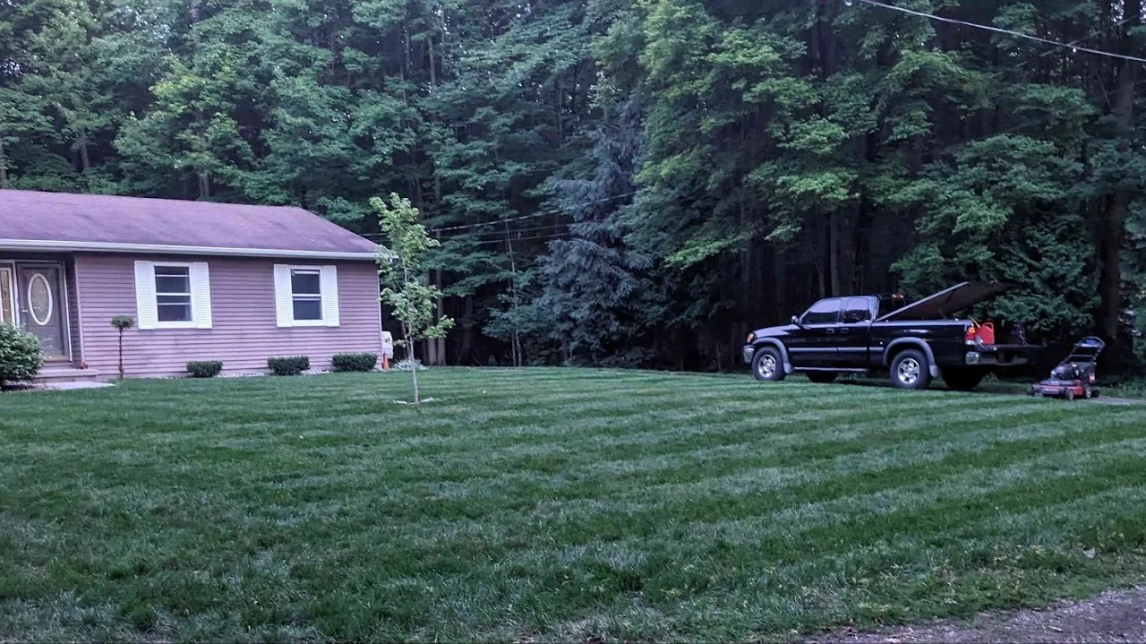 David Hollingsworth - Owner of Hollingsworth Lawn Maintenance